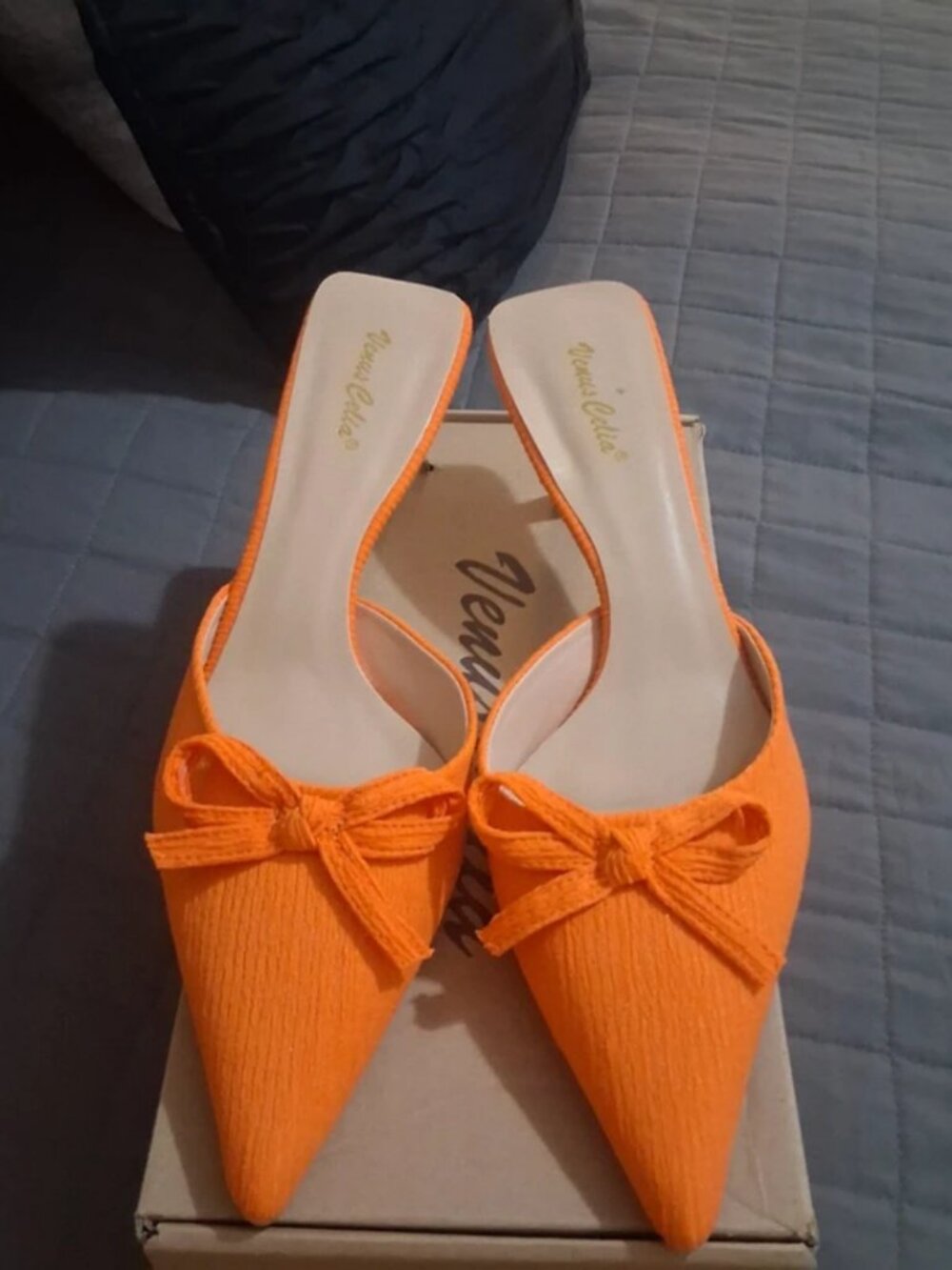 venus celia heel